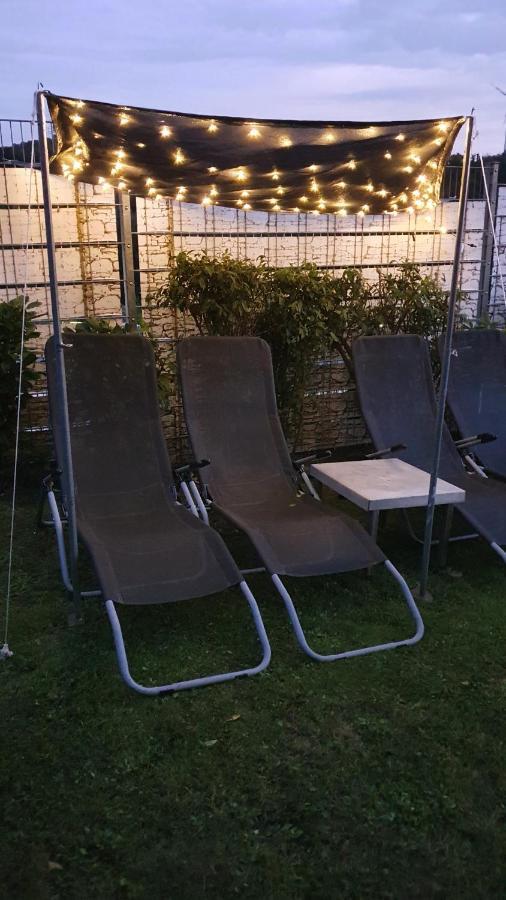 Frankes Lodge Apartment Mit Garten Und Pool, 6 Einzelbetten, Parkplatz Essen Esterno foto