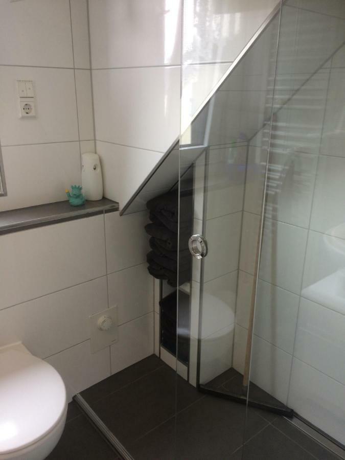 Frankes Lodge Apartment Mit Garten Und Pool, 6 Einzelbetten, Parkplatz Essen Esterno foto